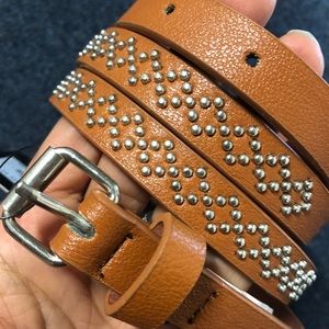 NWT Brown Skinny stud belt